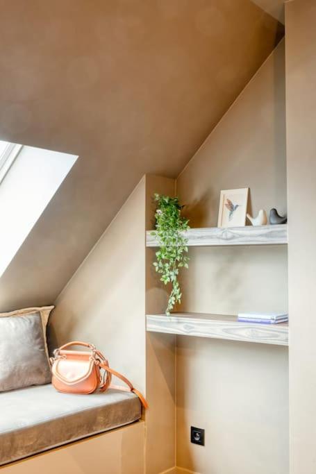 Appartement Charming Attic Retreat In Historic Center *