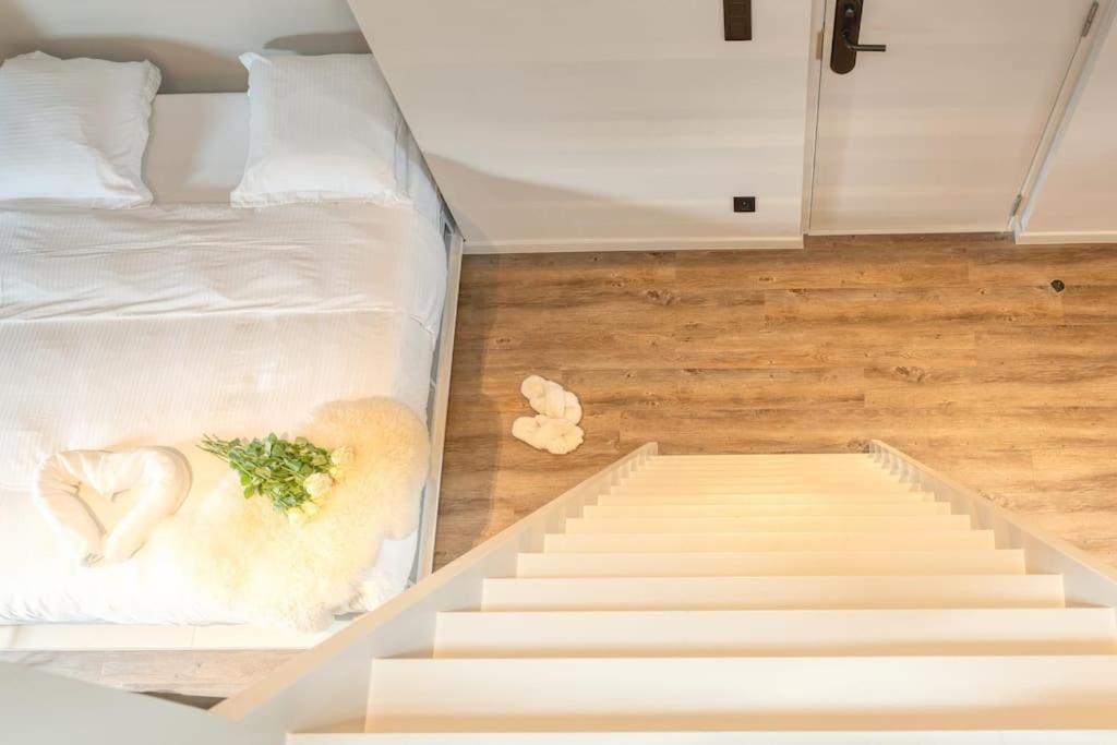 Appartement Charming Attic Retreat In Historic Center