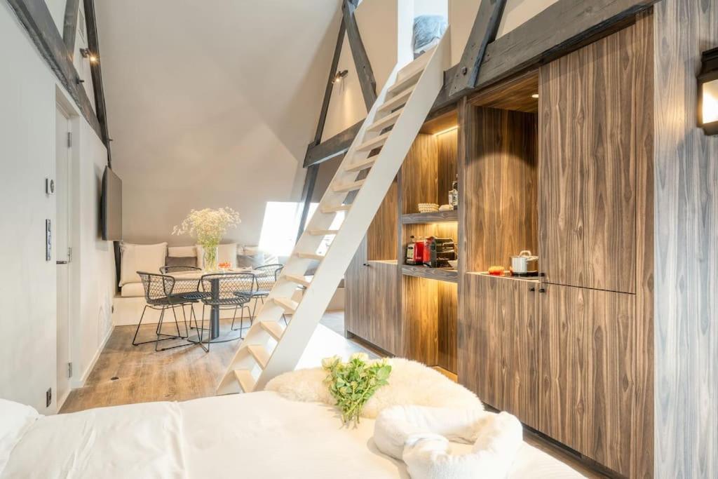 Charming Attic Retreat In Historic Center * Gent